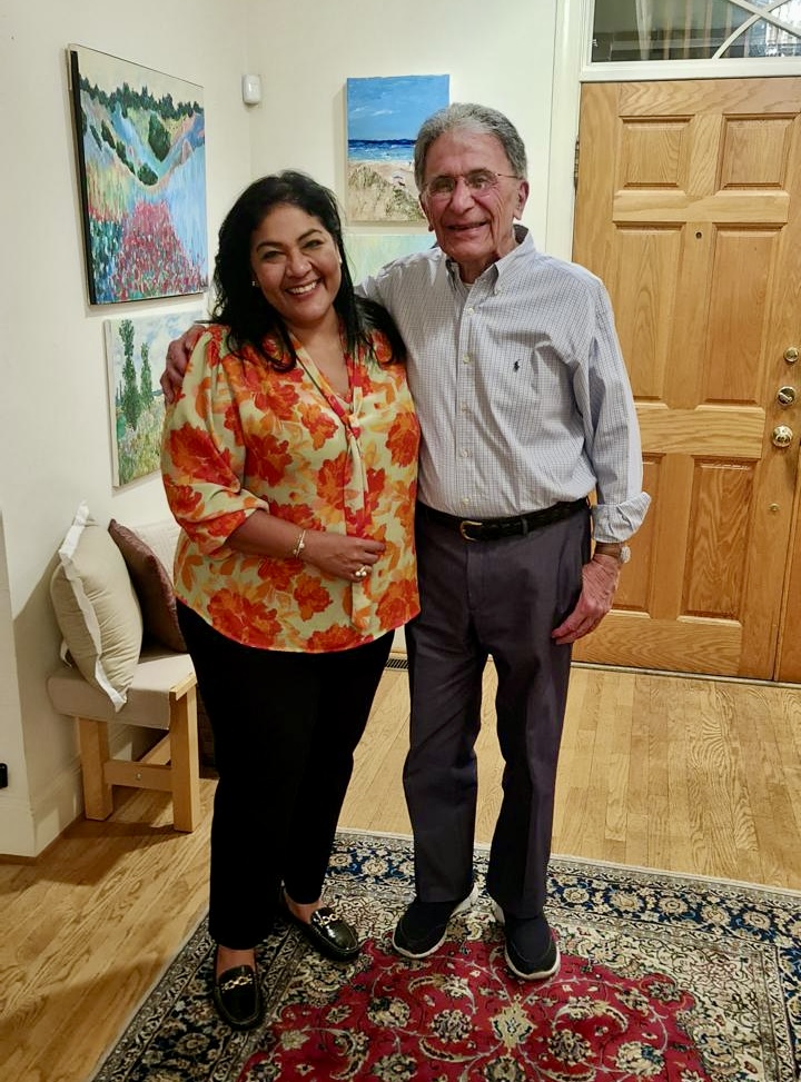 Xiomara Maduro - Un homenahe na sr. Hassalani Mehran, e prome Presidente di Banco Central di Aruba