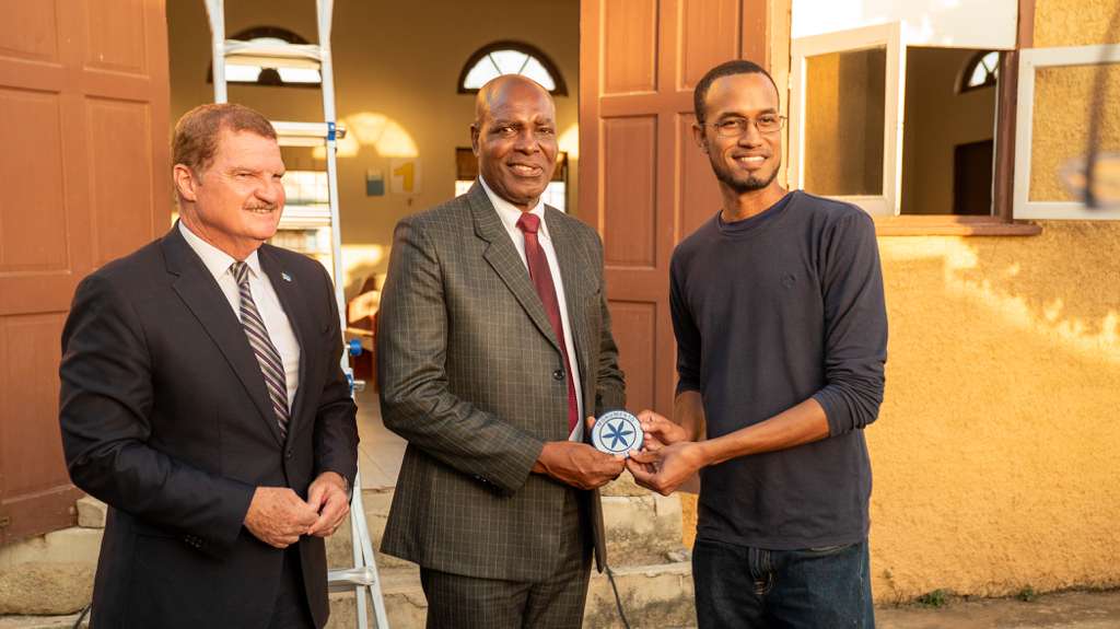 Iglesia Adventista di Shete Dia na Bernhardstraat ta marca inicio oficial di restauracion di patrimonio y comunidad