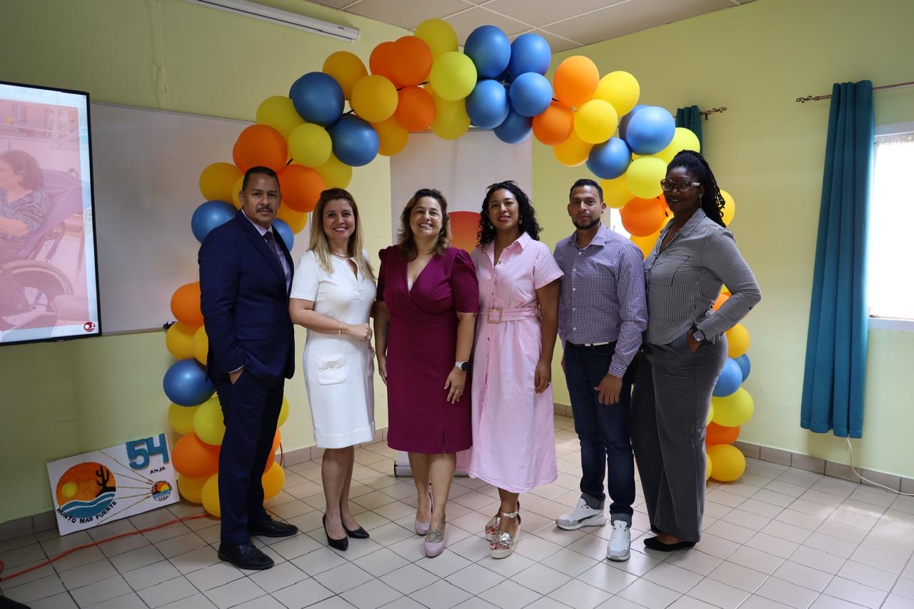 Cuido cu dignidad: AVP ta sigui para firme banda di nos grandinan