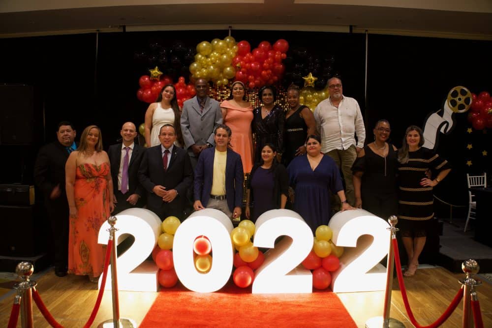 MINISTER ENDY CROES A PRESENCIA CEREMONIA DI GRADUADONAN DI CEQUE COLLEGE MAVO.