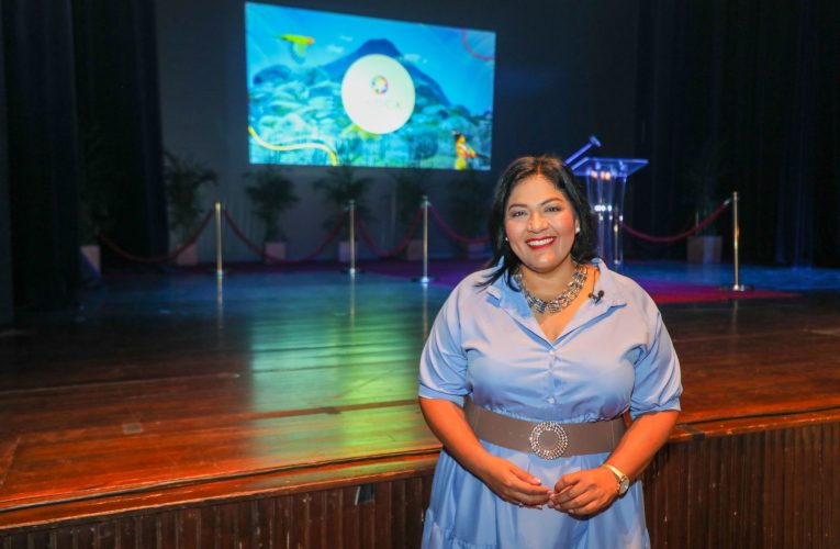 Minister di Cultura contento cu e bunita acogida