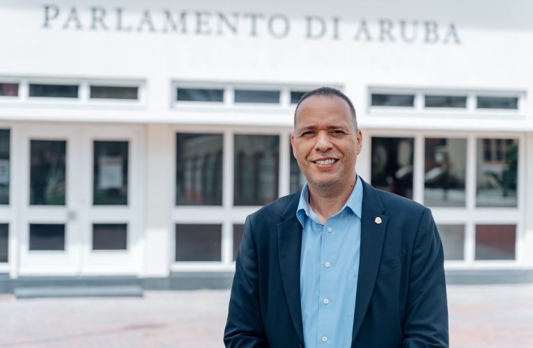 Parlamentario Marco Berlis (MEP): Ta AVP mes a exonera sr. Eddie Briesen atraves di dos carta