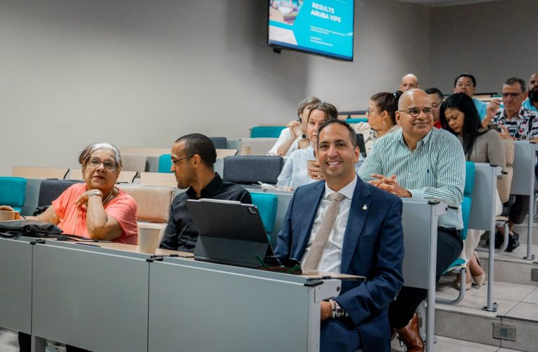 Minister Dangui Oduber:  INVESTIGACION HACI A DEMOSTRA CU 76% DI TRAHANDORNAN DEN TURISMO TA SATISFECHO