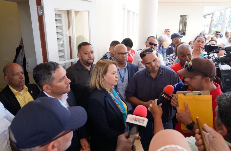 Premier Wever – Croes: EMPLEADONAN PUBLICO MERECE WORDO EVALUA NA UN FORMA HUSTO Y UNIFORME