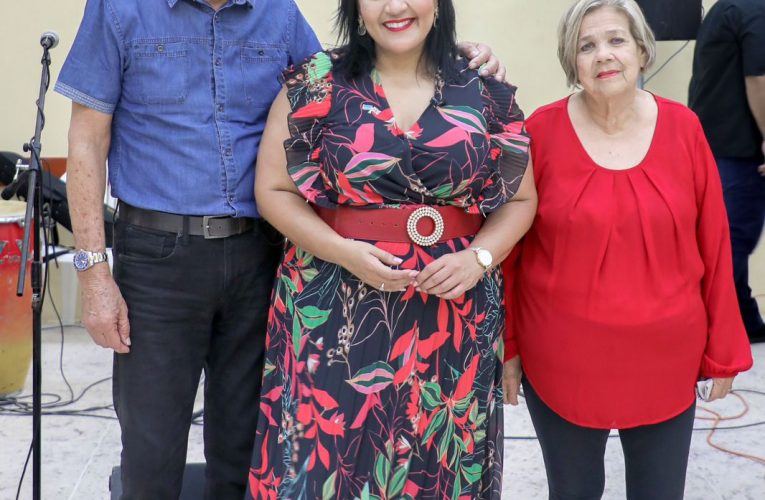 Minister Maduro tabata presente na e prome Fiesta Tipico den Bario