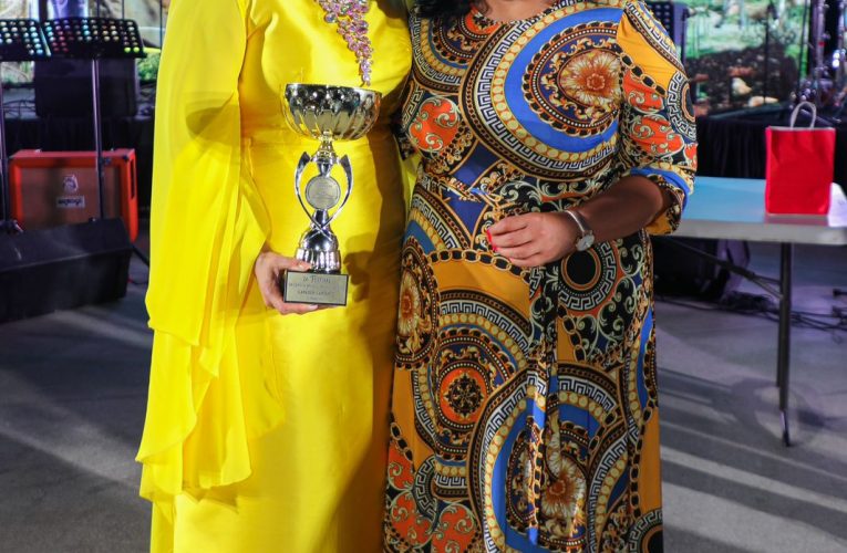 Minister Xiomara Maduro ta felicita ganado maximo Ghislaine Grant