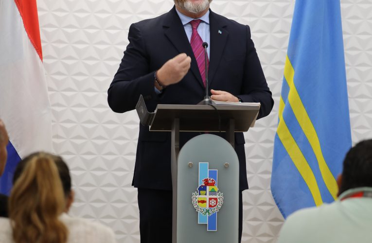 Minister Glenbert Croes: APESAR CU NOS TA BIBA RIBA UN ISLA CHIKITO NOS SOÑONAN TA GRANDI