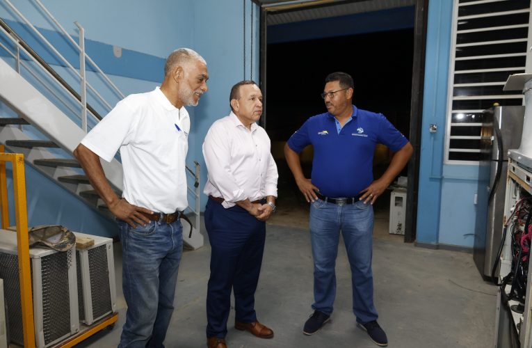 MINISTER ENDY CROES TA BISHITA OPENBARE AVONDLEERGANGEN ARUBA (OAA)
