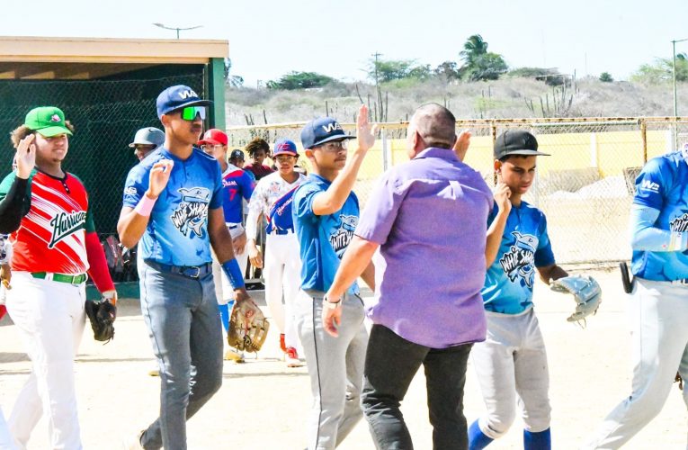 MINISTER ENDY CROES TA FELICITA EKIPO DI NORTH SENIOR LEAGUE CU A TITULA CAMPEON DI SENIOR DIVISION INTERLIGA 2023