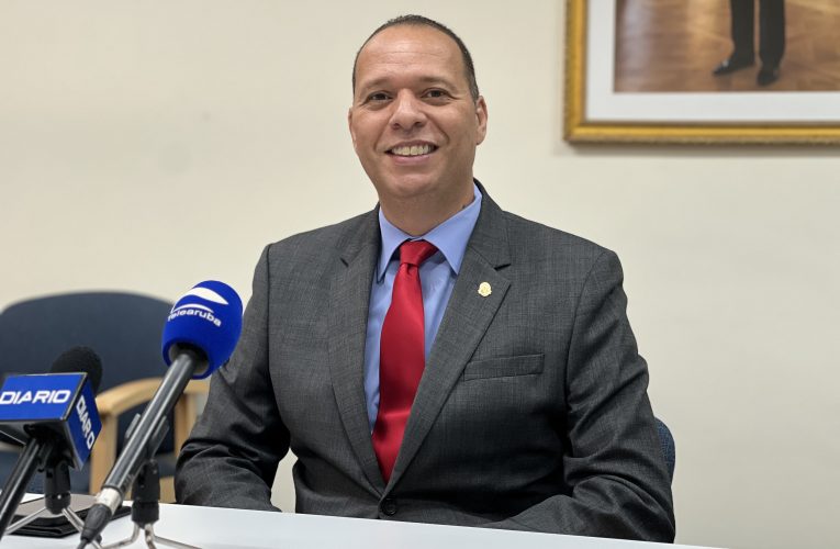 Parlamentario Marco Berlis (MEP): Ta kende por kere ainda den Mike Eman?