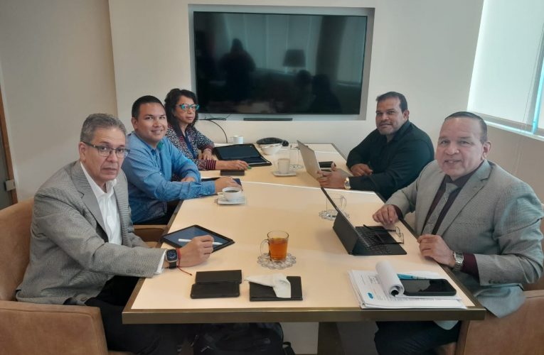 MINISTER ENDY CROES TA REUNI CU E TEAM DI D.O.W.