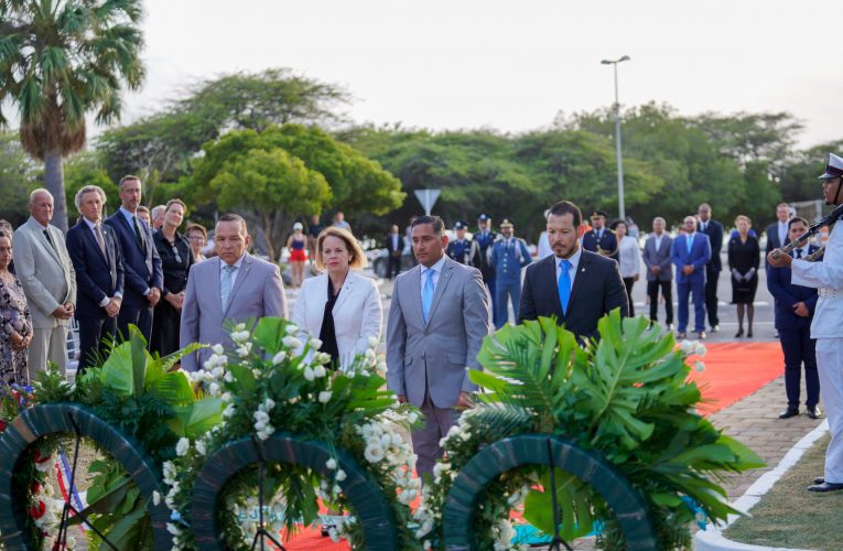 DIA 4 DIA MEI, A CONMEMORA ESNAN CU A PERDE NAN BIDA DURANTE SEGUNDA GUERA MUNDIAL