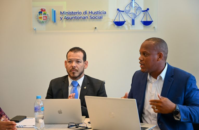 Minister Rocco Tjon: A RICIBI PRESENTACION AMPLIO DI E HALLAZGONAN DI E COMISION ENCARGA CU E TEMATICA DI ABUSO DOMESTICO