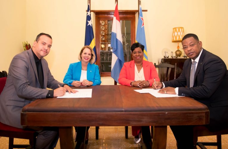Prome Minister Evelyn Wever-Croes: Prome Minister ta felicita Minister di Economia Geoffrey Wever