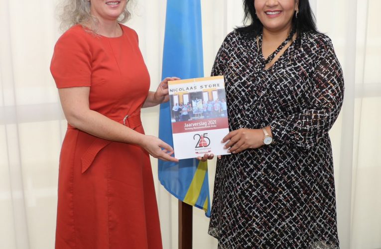 MINISTER MADURO A HAYA UN ACTUALISACION DI STICHTING MONUMENTENFONDS ARUBA RIBA DIFERENTE DESAROYO RELACIONA CU MONUMENTO
