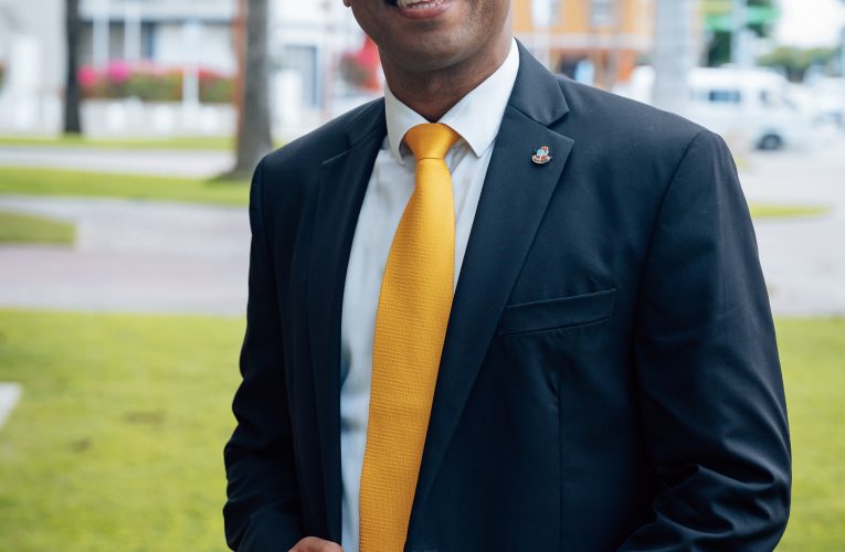 Parlamentario Hendrik Tevreden (MEP): Aruba ta recuperando financieramente