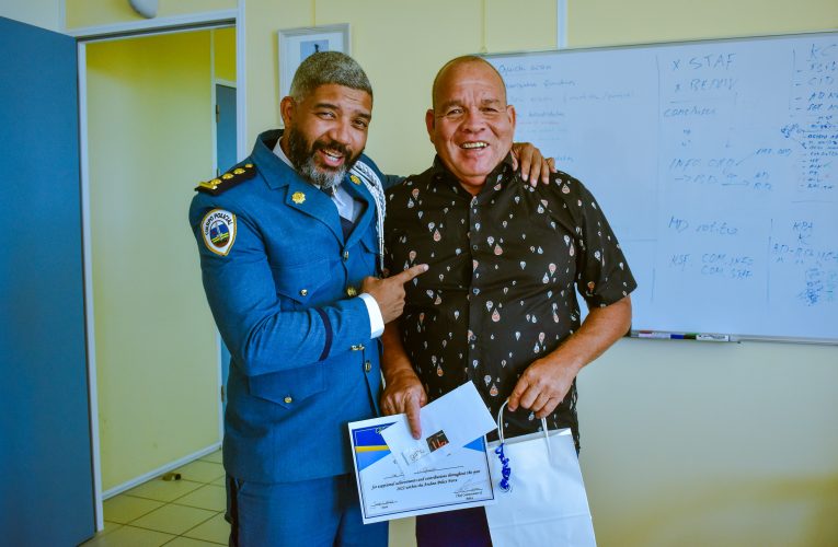 DIESDOS PERSONA A WORDO RECONOCI PA ALTOCOMISARIO DI POLIS