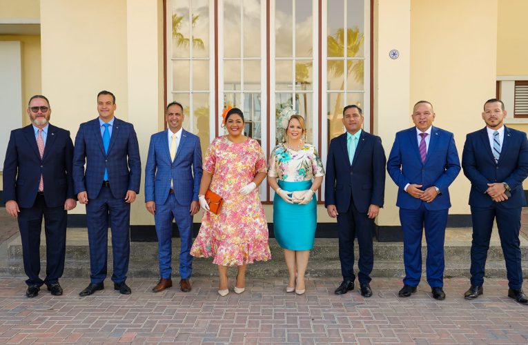 Prome Minister Evelyn Wever-Croes: GOBIERNO TA GRADICI TUR EMPLEADO PUBLICO CU TAWATA SOLIDARIO DURANTE E PANDEMIA COVID-19