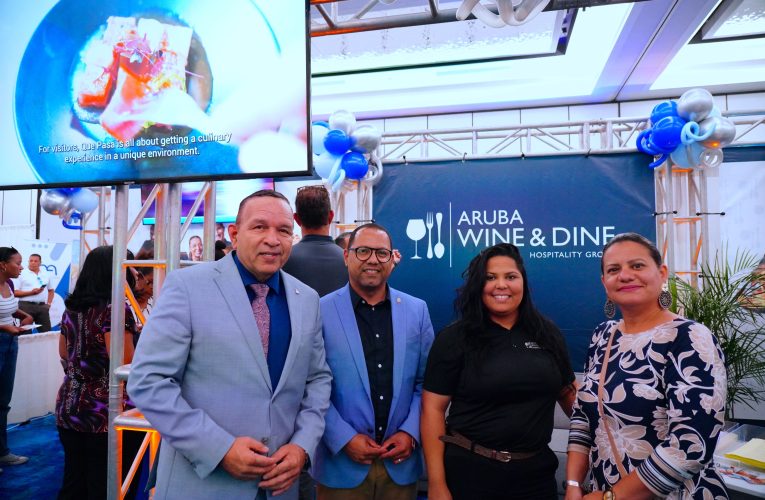 MINISTER ENDY CROES A BISHITA E EXITOSO JOB FAIR 2023