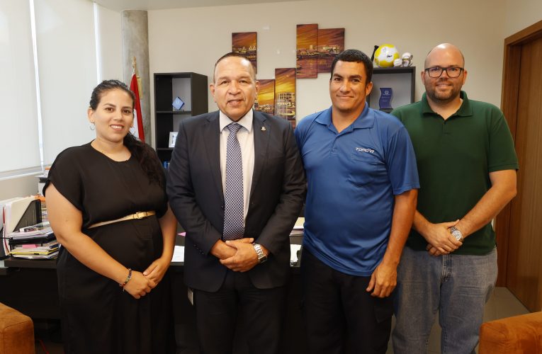 MINISTER ENDY CROES A REUNI CU REPRESENTANTENAN DI BARCADERA NIGHTS