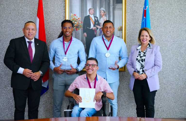 GOBIERNO DI ARUBA A RECONOCE BRAINER LAMPE, GERALD MORETA Y DISJONRICK JACOBS PA NAN HAZAÑA DEN E 31 EDICION DI RONDE VAN ARUBA
