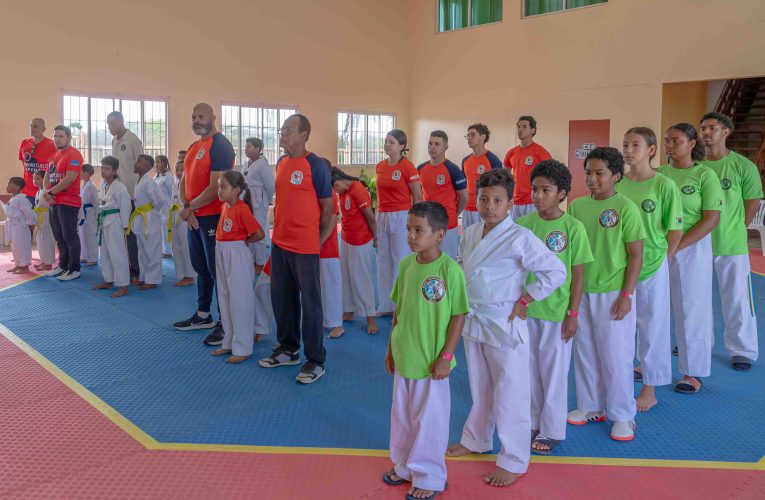 Varios personahe importante na Cas Bon Taekwondo Cup.