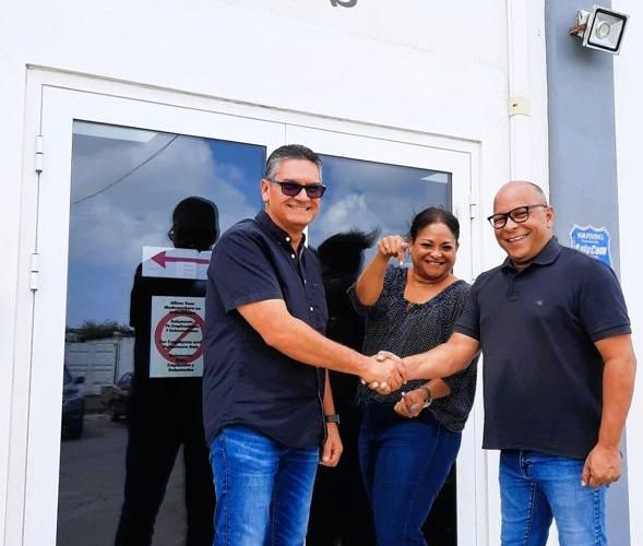 𝗦𝗠𝗔𝗖 𝗹𝗼 𝗵𝗮𝗰𝗶 𝘂𝘇𝗼 𝗱𝗶 𝗥𝗲𝗱 𝗖𝗿𝗼𝘀𝘀 𝗔𝗿𝘂𝗯𝗮 𝘀𝘂 𝘀𝗲𝗿𝘃𝗶𝗰𝗶𝗼𝗻𝗮𝗻 𝗽𝗮 𝗽𝗮𝗿𝗮𝗱𝗮 𝘆 𝗲𝘃𝗲𝗻𝘁𝗼𝗻𝗮𝗻 𝗱𝗶 𝗖𝗮𝗿𝗻𝗮𝘃𝗮𝗹 𝗱𝗲𝗻 𝟮𝟬𝟮𝟰.