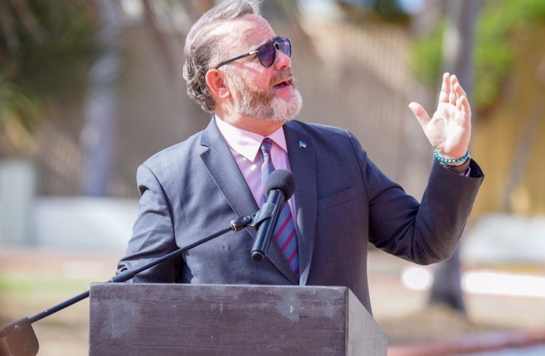 Minister Glenbert Croes ta felicita e comunidad di Colombia riba nan Dia di Independencia