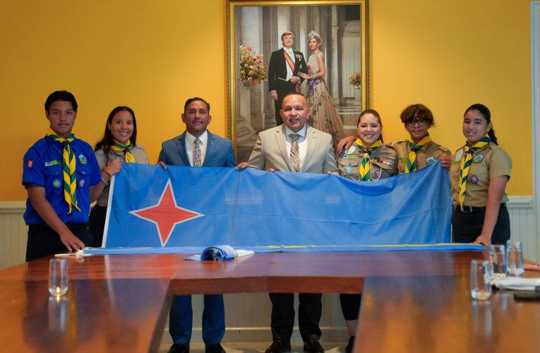 MINISTER ENDY CROES TA DESEA SCOUT ORA UBAO CU TA BAY PARTICIPA DEN UN JAMBOREE INTERNACIONAL NA SUISA HOPI EXITO