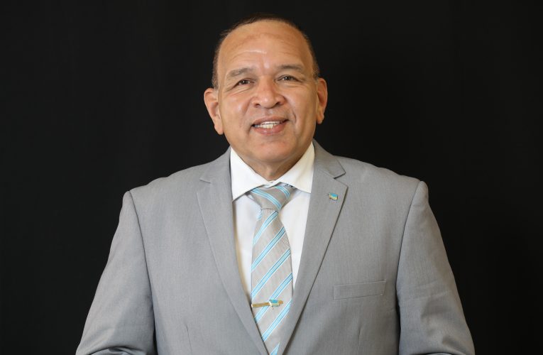 MINISTER ENDY CROES A ANUNCIA CU AÑA 2023 TUR SCOL DI DPS LO TA CONECTA RIBA SISTEMA DI DATA