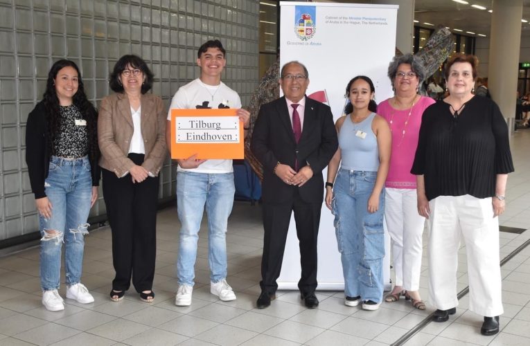 MINISTER ENDY CROES TA DESEA TUR STUDIANTE CU TA BAY CONTINUA ESTUDIO AVANSA DEN EXTERIOR HOPI EXITO