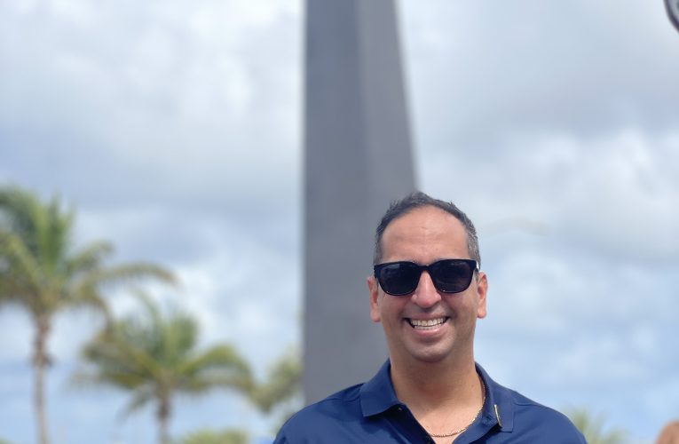 Minister Dangui Oduber : DIABIERNA A HABRI CELEBRANDO 100 AÑA DI AVIACION NA ARUBA