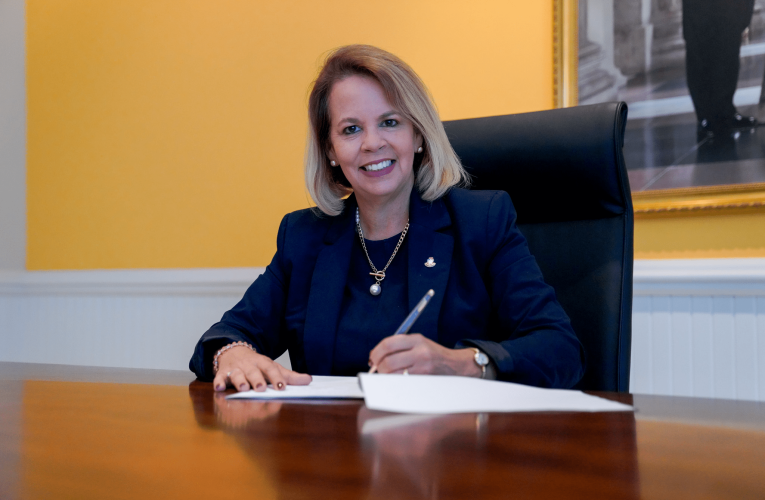 Prome Minister Evelyn Wever-Croes: “UN DIA PA PARA KETO Y TUMA E OPORTUNIDAD PA SINTI BO ORGUYOSO CU BO TA UN DI E 10% CU TA MAN ROBES”