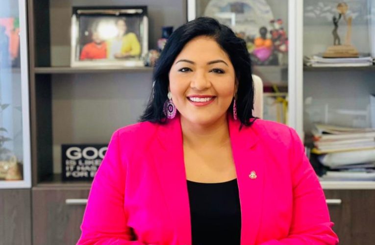 Minister Xiomara Maduro di Cultura ta informa: Siña conoce Historia di Sclavitud na Aruba atraves di e Programanan Informativo y Educativo di Ministerio di Cultura