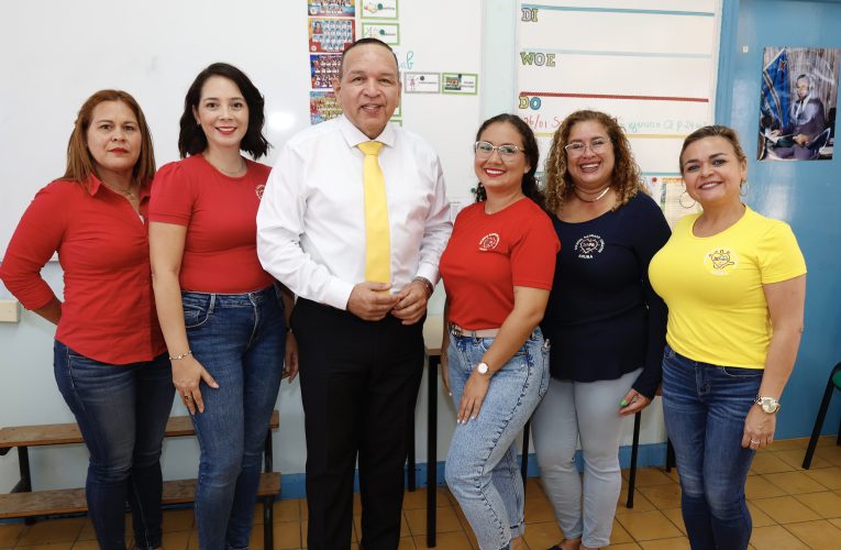Minister di Enseñansa Endy Croes cu mensahe pa aña escolar 2023-2024: DESEANDO TUR ALUMNO, MAESTRO Y ESNAN DEN CAMPO DI ENSEÑANSA UN AÑA ESCOLAR EXITOSO