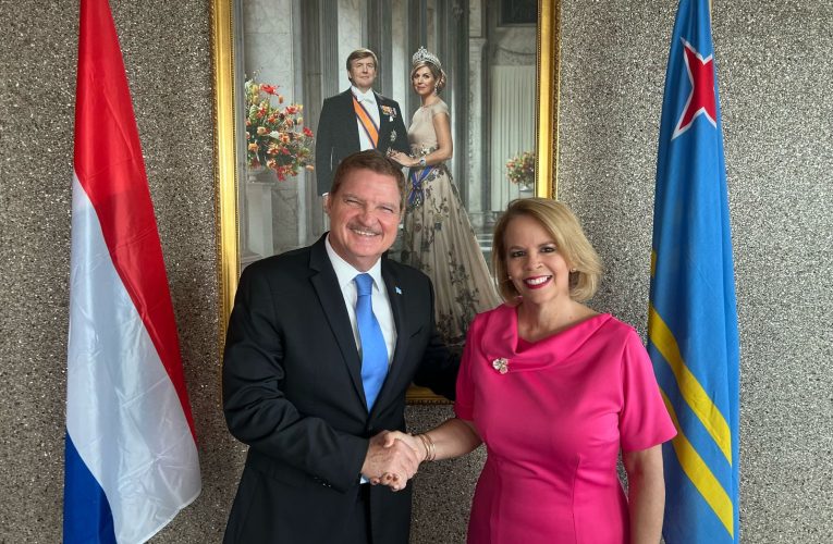Partido MEP: TRASPASO MAS ORDENA DEN HISTORIA DI PAIS ARUBA