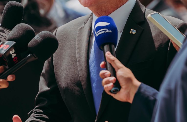 Prome Minister Eman ta wanta asfaltamento di caminda pa Secrets HotelDecision a base di carta di Carmabi