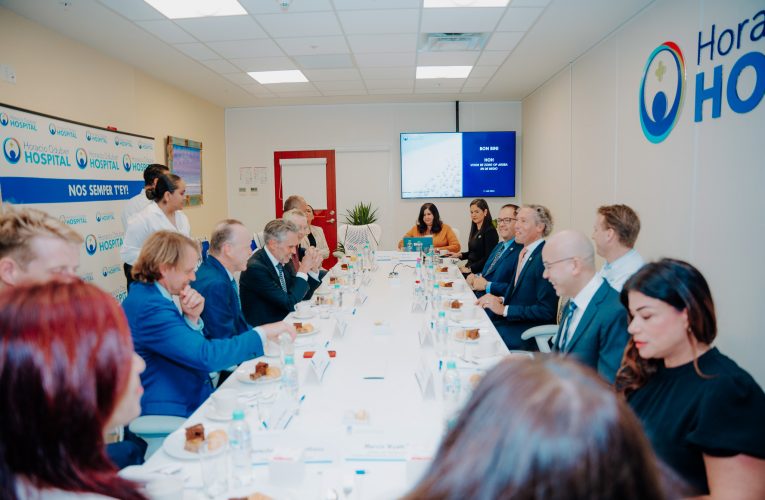 Bishita significativo di Hulanda cu enfoke riba salud y cooperacionHOH honra cu bishita di Minister-President Dick Schoof