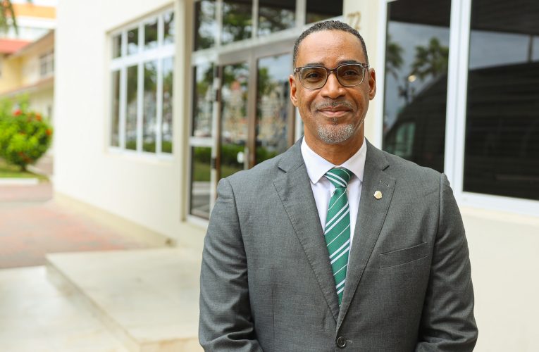 Parlamentario di AVP, Clifford Heyliger: Family & Friends di MEP no ta worry ki daño ta haci na Aruba