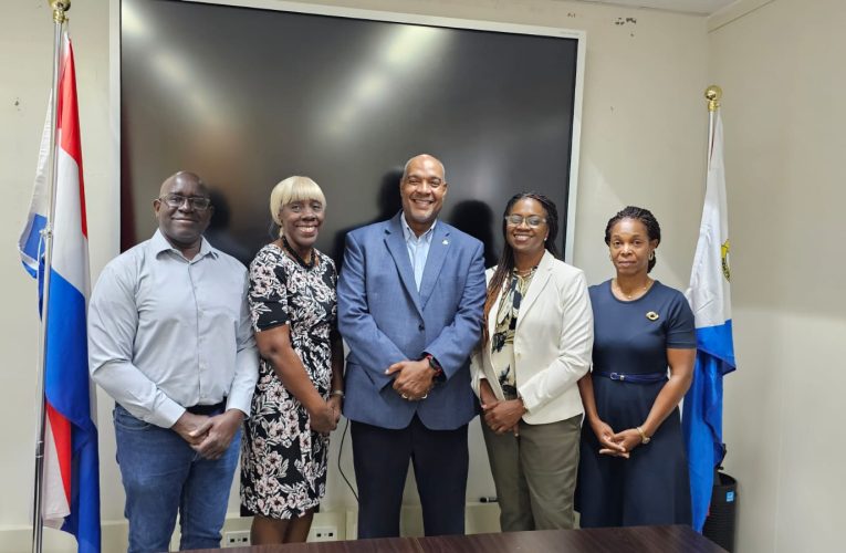 TWO keurt subsidie van Cg 1,1 miljoen goed voor geavanceerd onderwijsprogramma ondernemerschap in Sint Maarten