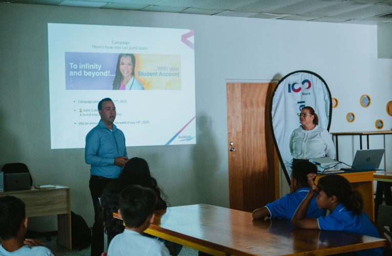 Aruba Bank ta inspira studiante na Edu CampusCu enfasis riba Educacion Financiero