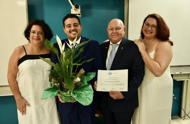 Joel Rajnherc a defende su tesis den tecnologia y ingenieria for di e programa di SISSTEM na Universidad di Aruba cu exito!