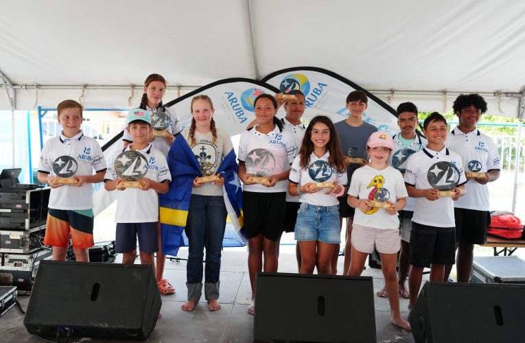 Aruba International Regatta 2025 a clausura su di diescinco edicion exitosamente na Regatta Village
