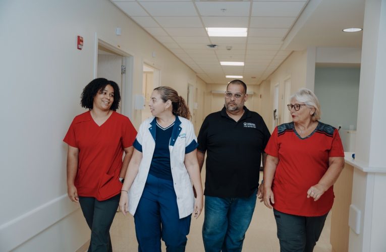 Orguyoso di ta e unico den Caribe Hulandes: HOH acredita pa ofrece estudio pa laborante di KNF