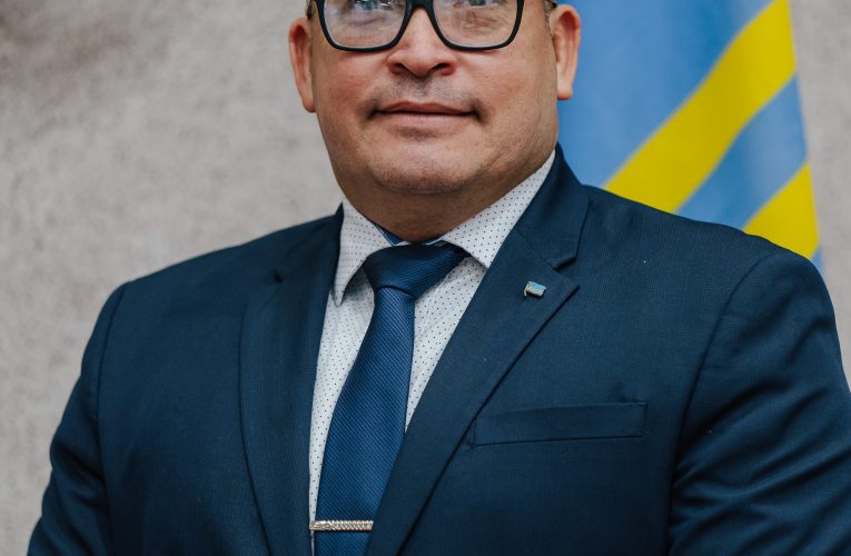 Parlamentario Edgard Vrolijk: Geschillenregeling ta zoek